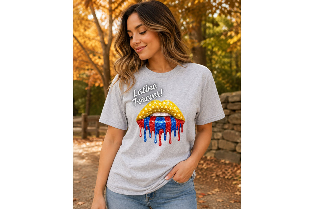 Latina Forever - with glittery lips T‑Shirt